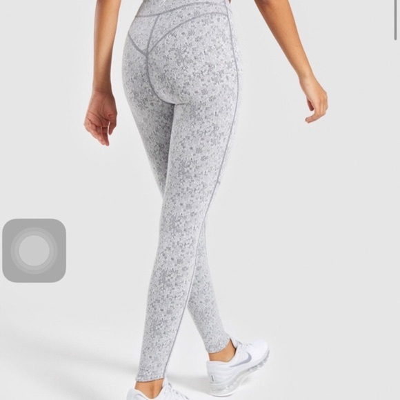 Gymshark Pants - ✨ Gymshark Leggings Snake Print Gray Marl Gym Training Workout Yoga Medium